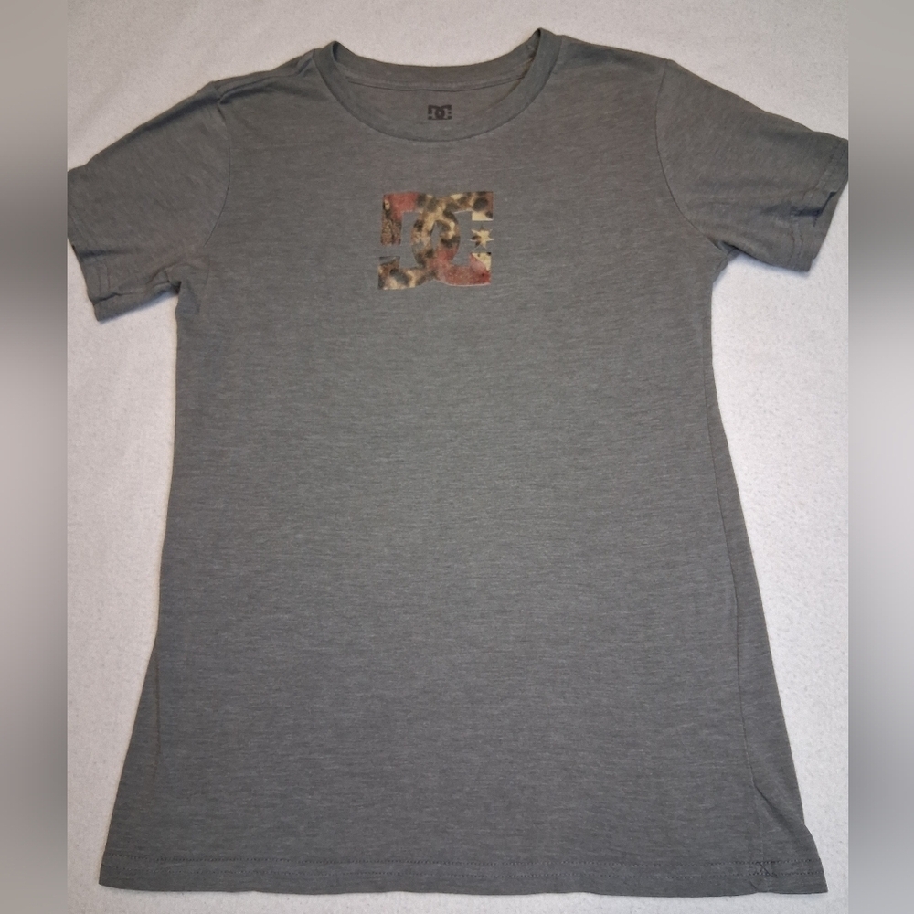 4/20$ ➡️ DC Gray Tee with Camouflage Logo
